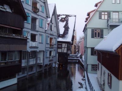 schiefesHaus_dark.jpg