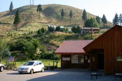 A diner in Lowman