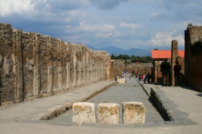 Street leading from Pompeii forum