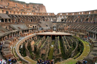 1525 colosseum from 2nd level.jpg