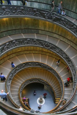 1925 spiral stairs vatican.jpg