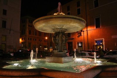 2069 small fountain rome.jpg