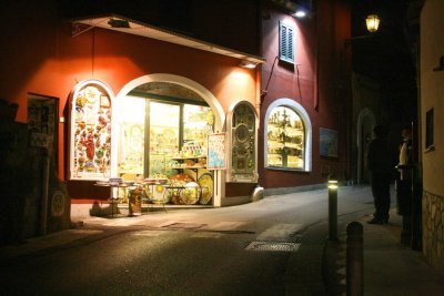 2615 positano ceramics shop.jpg