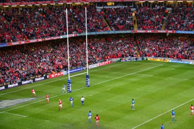 Lee Byrne scores try for Wales, Cardiff