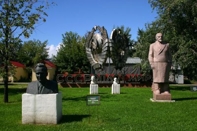 Relics of the Soviet Era, Moscow