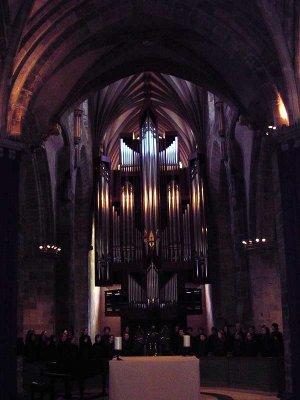 Inside St. Giles. A choir from Vancouver,BC was giving a concert.  The sound was magnificient.