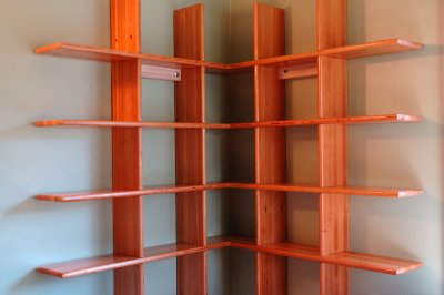 11.22.07::Finished Shelves
