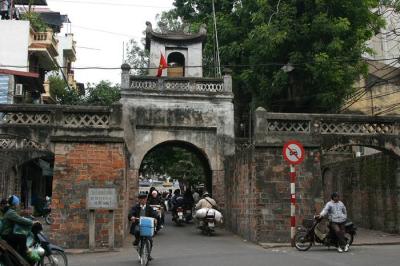 Cua O Quan Chong-Old East Gate