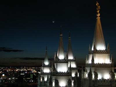 View from the Roof restaurant in Salt Lake City last night...........