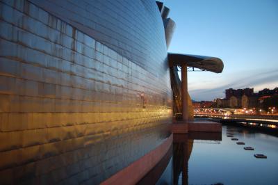 Museo Guggenheim Bilbao at Dusk