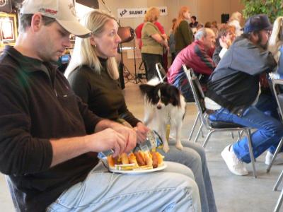 g3/84/643384/3/56972927.HotDogsSCA2005.jpg