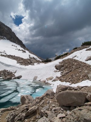 P7052269 Unnamed lake below Glen pass.JPG