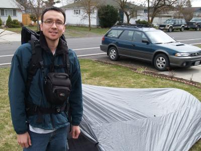 Aaron's camera Carry method.