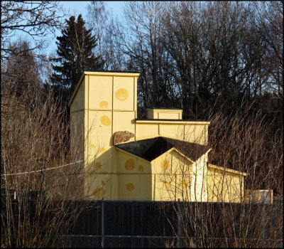 a mouse-house  :o)