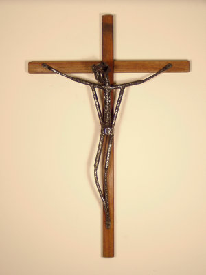 wall crucifix 004