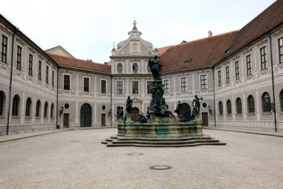 140V2208_resize.JPG