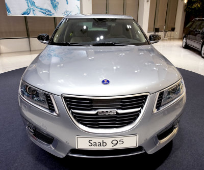 NEW SAAB 95 --JUST ARRIVED TAIPEI BY AIR CARGO TODAY-- THIS IS  THE FIRST NEW SAAB 95 IN ASIA ,FOR 2010 TAIPEI  AUTO SHOW