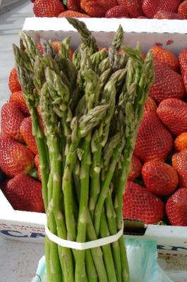 Asparagus.. not so good with chocoate.. but a tasty treat with garlic and olive oil.. recipe upon request!