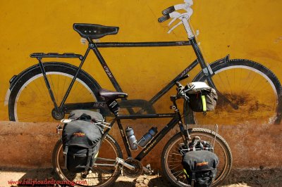 328    Grace - Touring India - Koga Miyata World Traveller touring bike