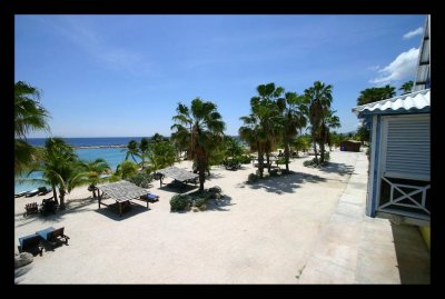 LionsDive Beach Restort