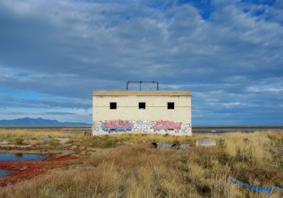 Great Salt Lake - Abandoned Building 1.JPG