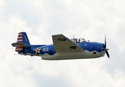 Grumman TBM-3E Avenger ( NL683G )