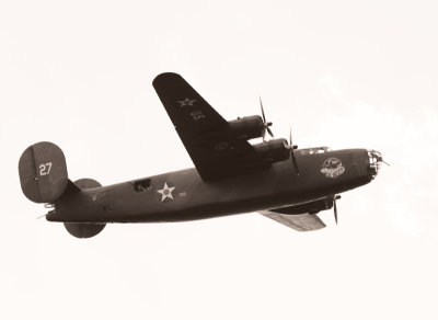 Consolidated B-24 Liberator ( Ol' 927 )