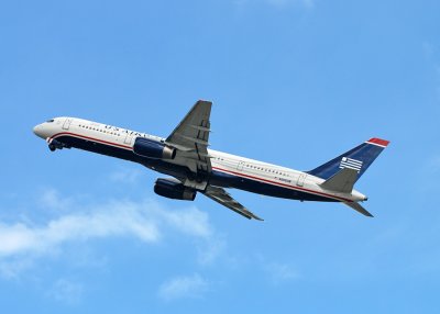 US Airways Boeing 757 ( N205UW )