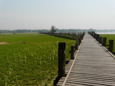 distance of bridge is 3/4 of a mile