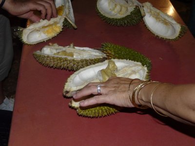 durian.....i'm holding my nose as i'm taking this picture