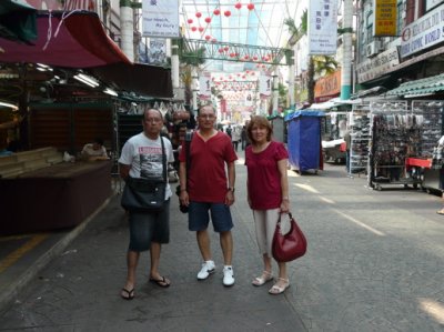 shopping at chinatown