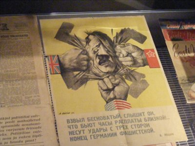 Tallinn: anti-Hitler propaganda.JPG