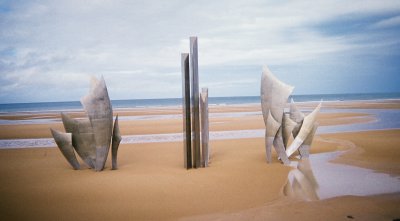 Normandy: monument on Omaha Beach.jpg