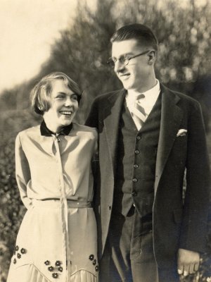 Muriel-and-Len-1928.jpg