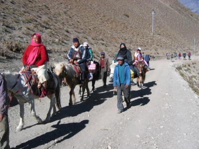 pelerins en route pour Muktinath