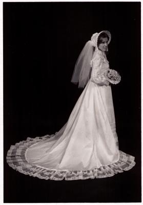 g3/86/407586/3/55132859.Marthainweddingdress.jpg