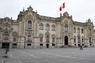 Palace - Plaza de Armas