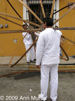 Constructing globo