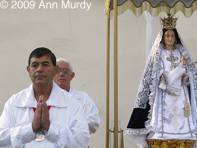 Standing with La Conquistadora