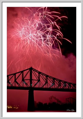 Firework over Jacques Cartier Bridge