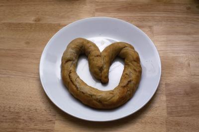 <3 Pretzel