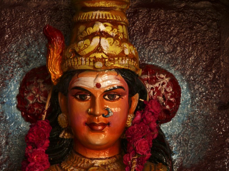 Statue Temple Madurai.jpg