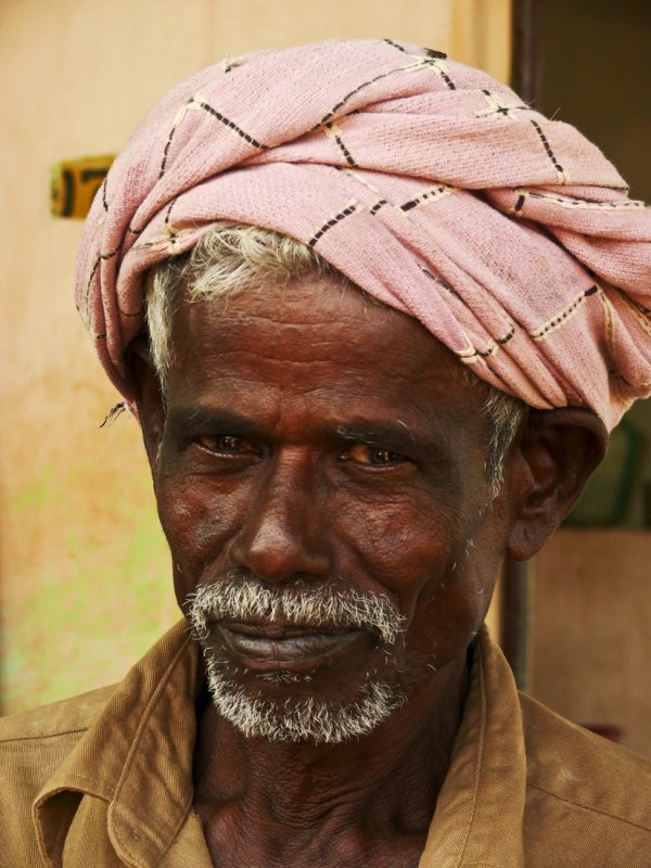 Pink turban.jpg