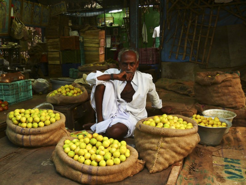 Market man Trichy.jpg