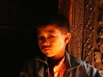 Boy at Bagata Kyaung in Inwa 2.jpg