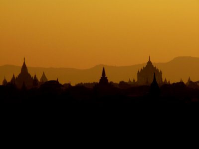 Sunset Bagan 3.jpg