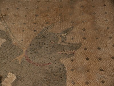 Mosaic of a guard dog Pompei web.jpg