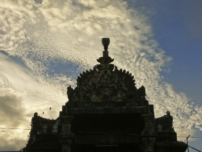 Sunset temple Trivandrum.jpg