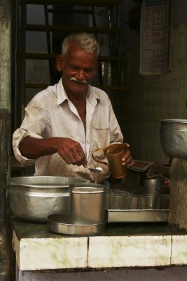 Tea maker 1.jpg