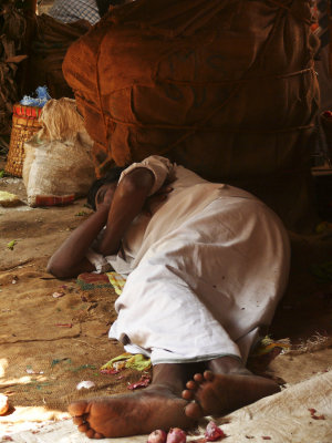 Sleeper Madurai market.jpg
